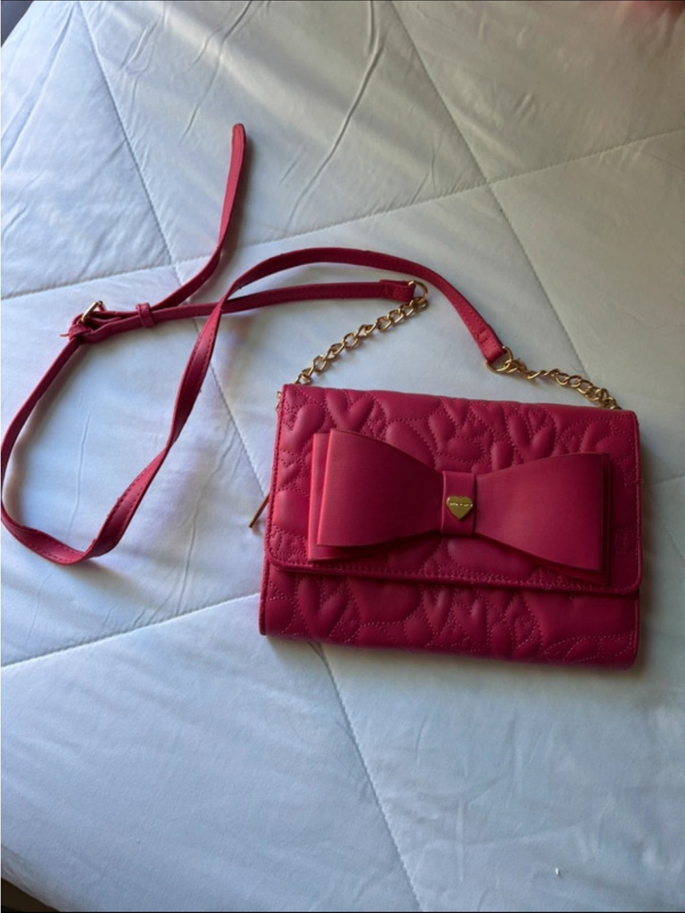 Betsey Johnson Hot Pink Quilted Bow Crossbody Bag with Gold Chain